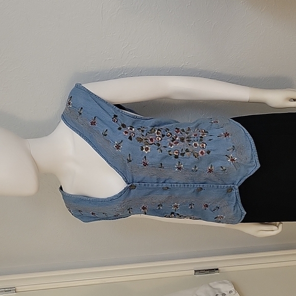 Vtg 80s TANTRUM BLUES Cottage Floral Embroidered Chambray Waistcoat Vest - Picture 2 of 8